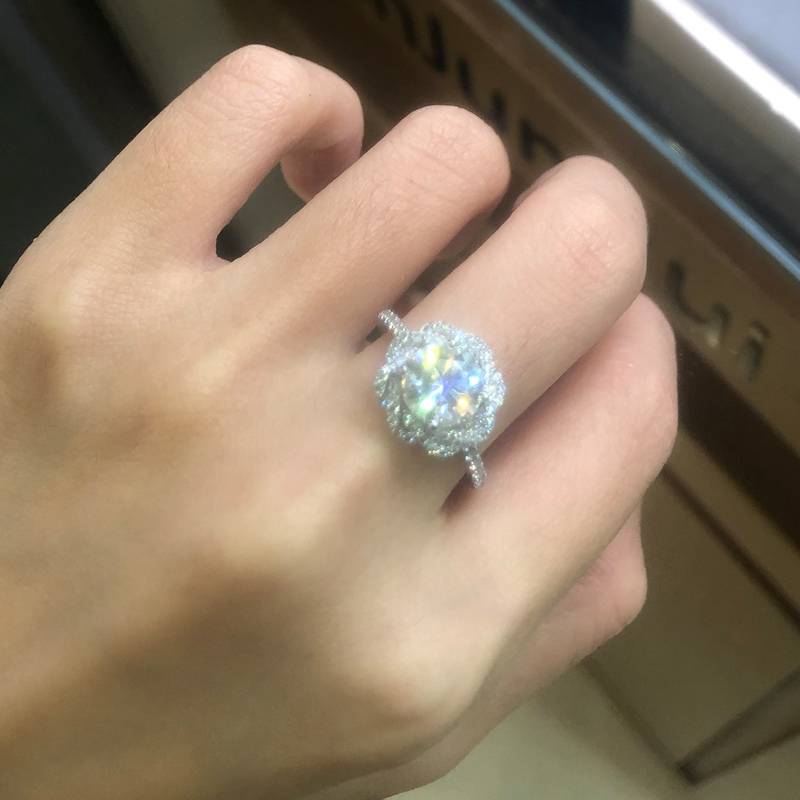 Affordable Luxury满钻Women's RingS925银镀白金定制选款主石Moissanite2.0ct/副石高碳钻